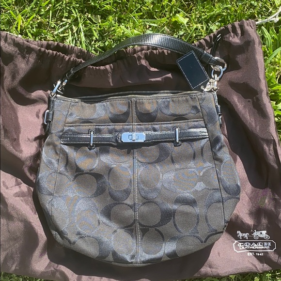 Coach purse - Picture 1 of 5